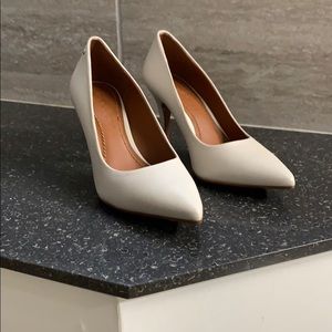 Beautiful cream colored leather Coach heels